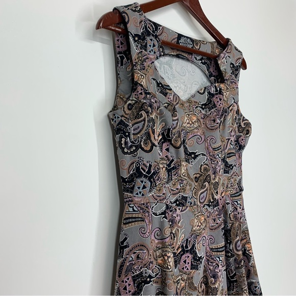Vintage Heart & Roses Elephant Paisley Abstract Print Sleeveless Swing Dress - Picture 2 of 16